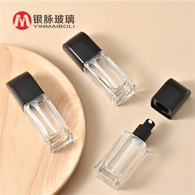 Cynhwysydd Teithio Sylfaen Hylif